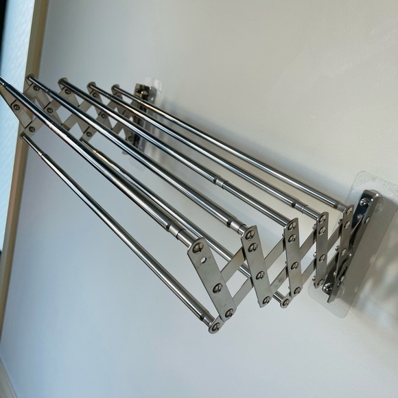 BrandNew (Unopened) Accordion Wall hanger/rack 17-32”adjustable - Picture 4 of 8